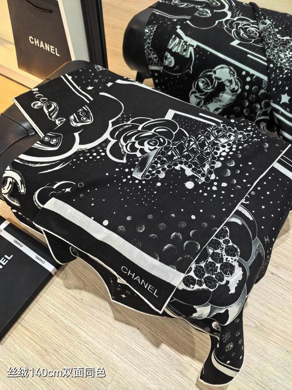 Chanel  Scarf 140X140cm 70%羊绒30%真丝 E04 (12)