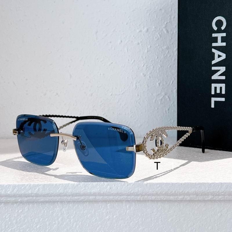 Chanel A95108 60 17-150 a01