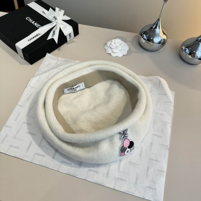 Chanel Beret (150)