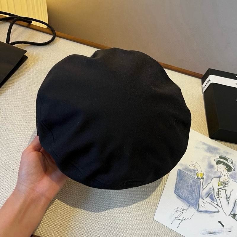 Chanel Beret (703)