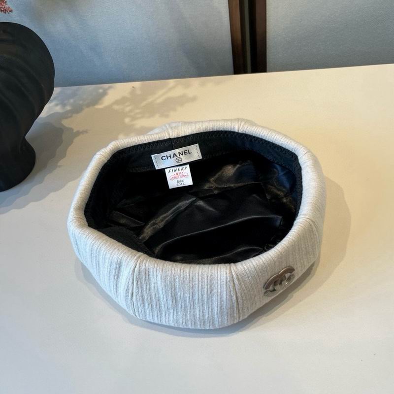 Chanel Beret (752)