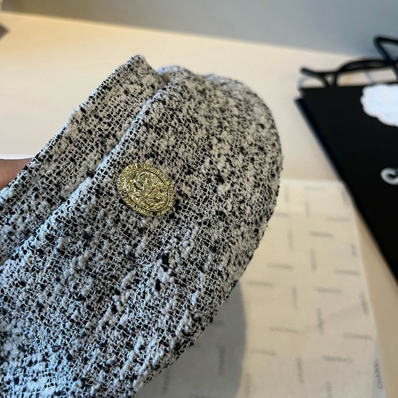 Chanel Beret (801)