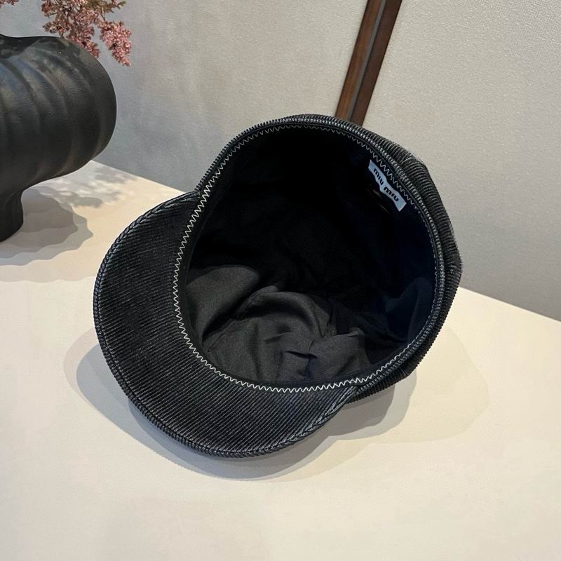 Chanel Beret (839)