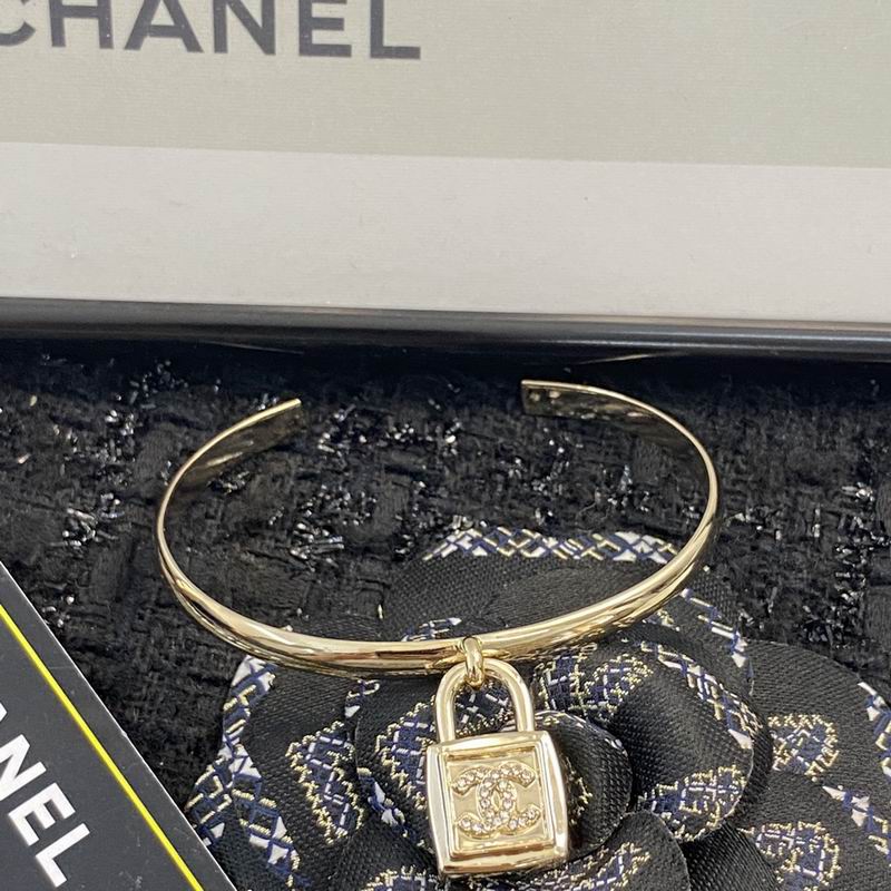 Chanel Bracelet 08yxq09 (1)