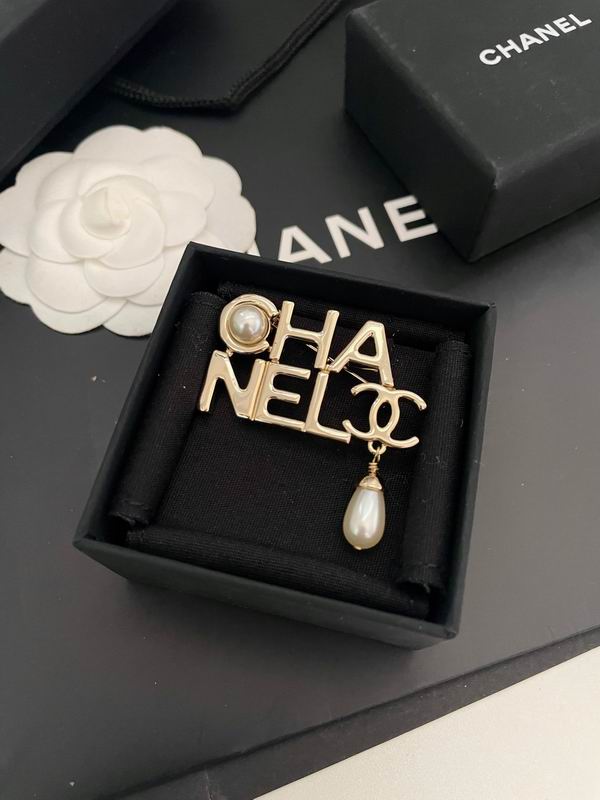 Chanel Brooch 07yxq01 (2)