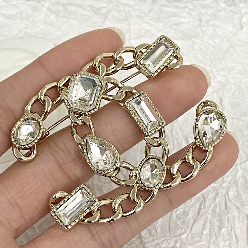 Chanel Brooch 07yxq04 (3)