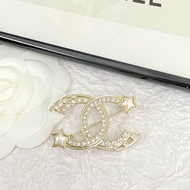 Chanel Brooch 07yxq07 (3)