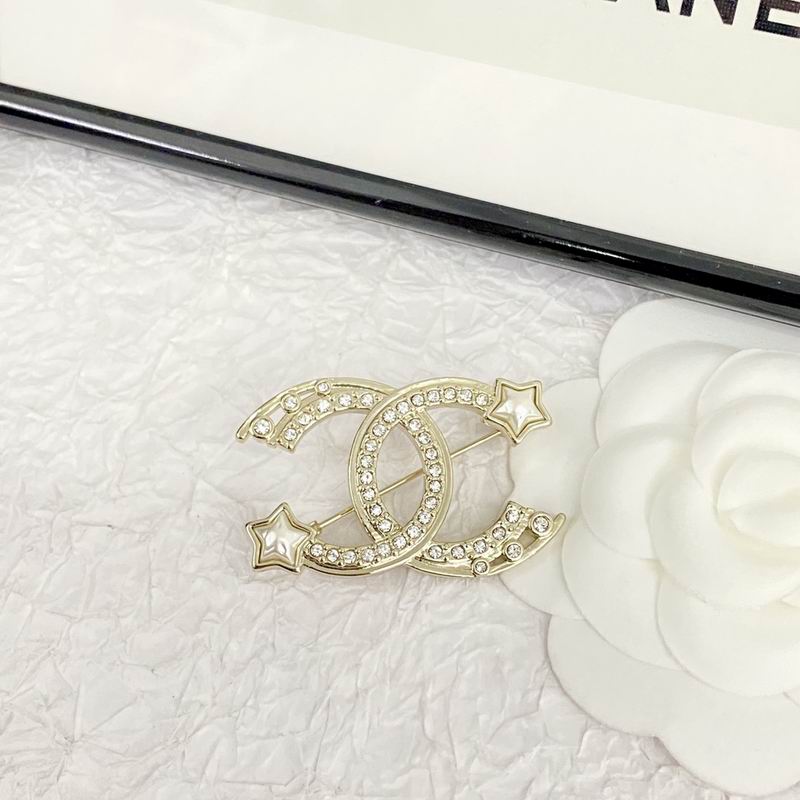 Chanel Brooch 07yxq07 (6)