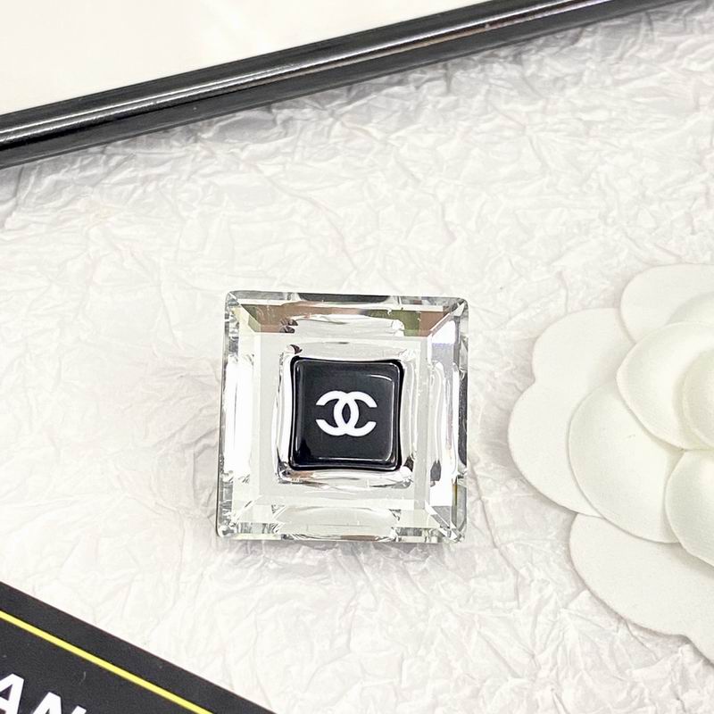 Chanel Brooch 07yxq09 (3)