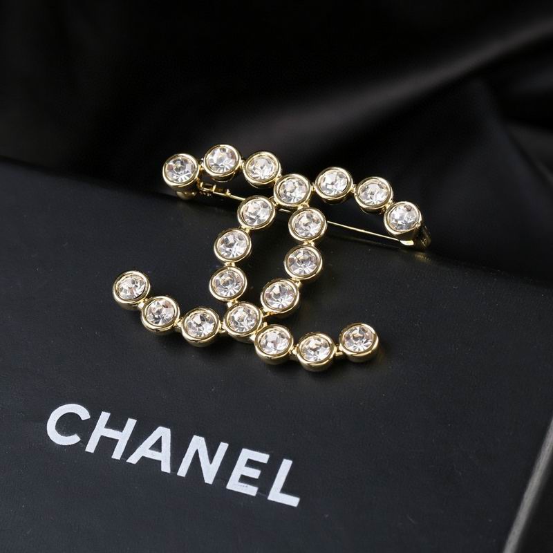 Chanel Brooch 08yxq01 (1)