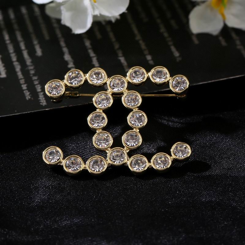 Chanel Brooch 08yxq01 (5)