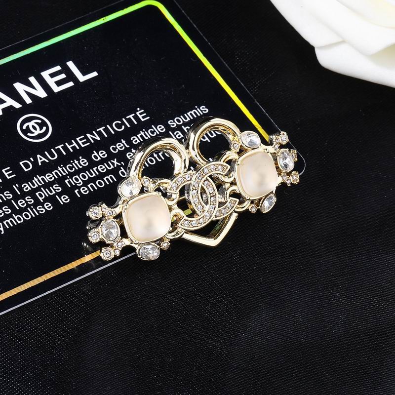 Chanel Brooch 08yxq02 (5)