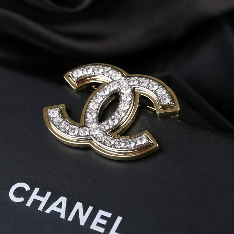 Chanel Brooch 08yxq08 (4)