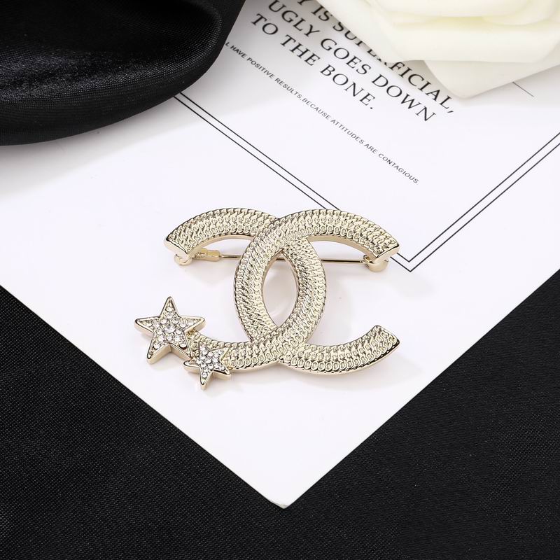 Chanel Brooch 08yxq11 (1)