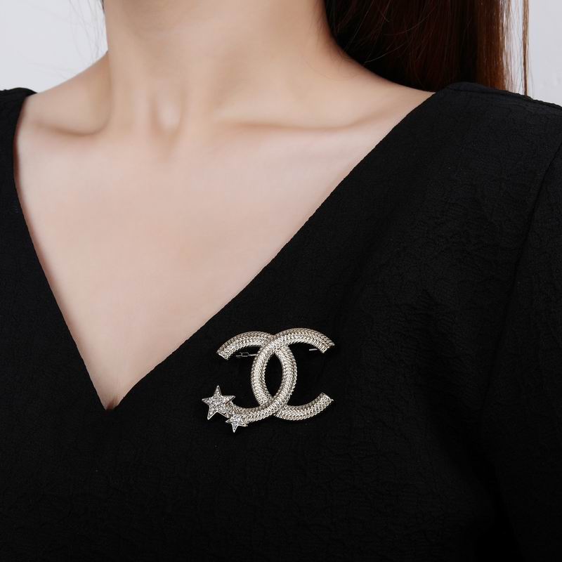 Chanel Brooch 08yxq11 (2)