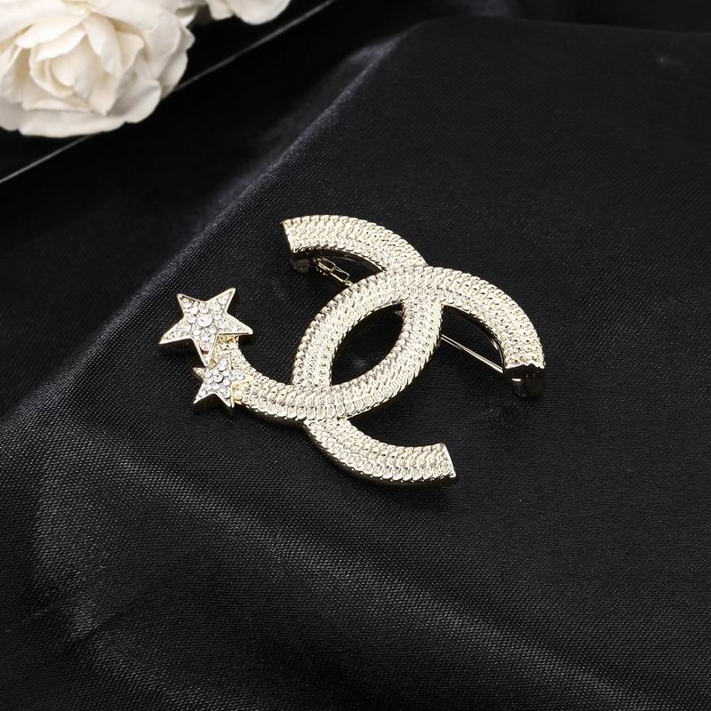 Chanel Brooch 08yxq11 (7)