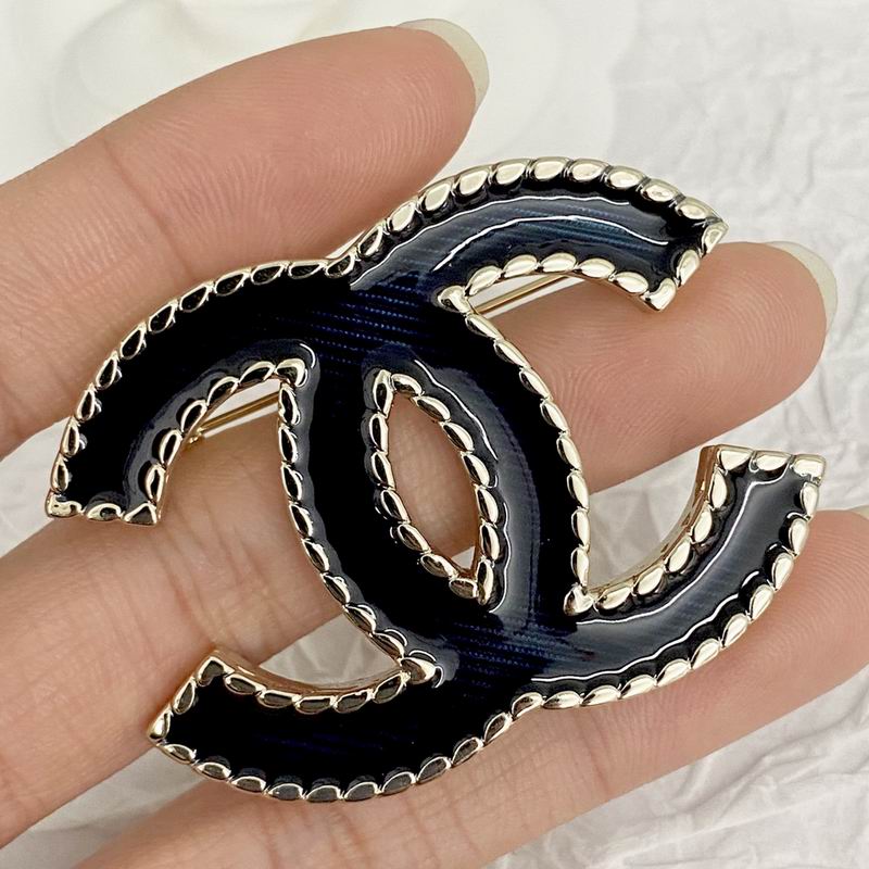 Chanel Brooch 08yxq12 (2)