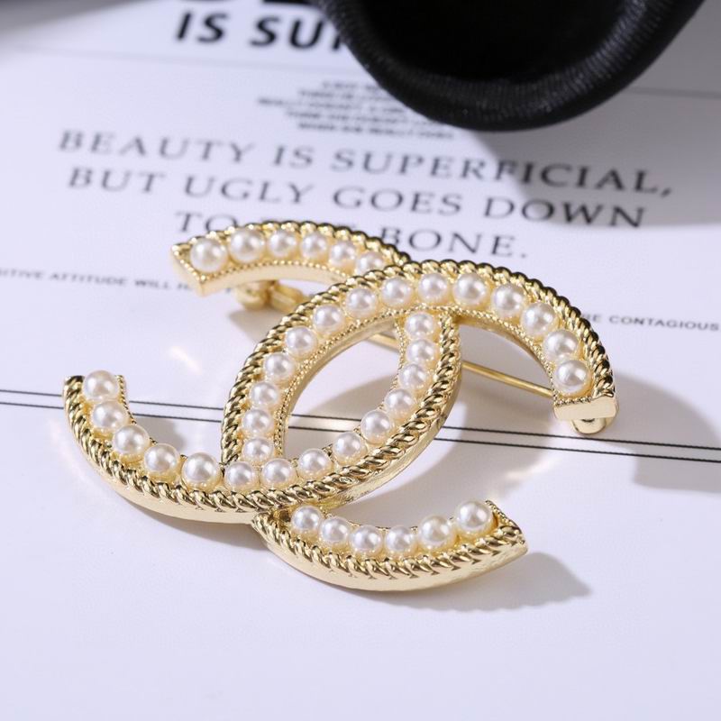 Chanel Brooch 08yxq15 (2)