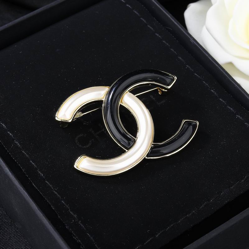 Chanel Brooch 08yxq16 (5)