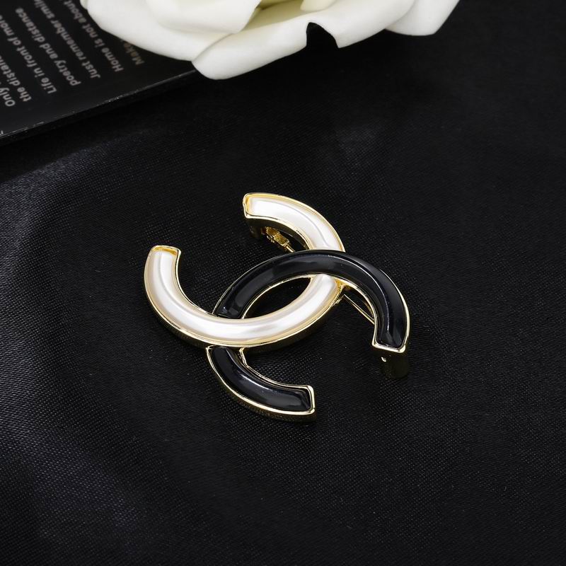 Chanel Brooch 08yxq16 (6)