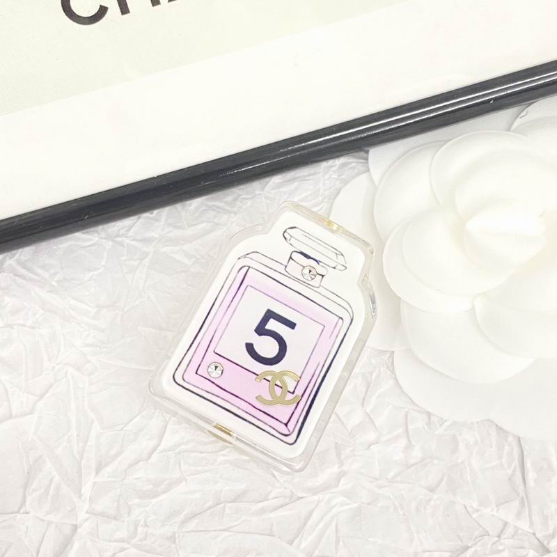 Chanel Brooch 08yxq17 (1)