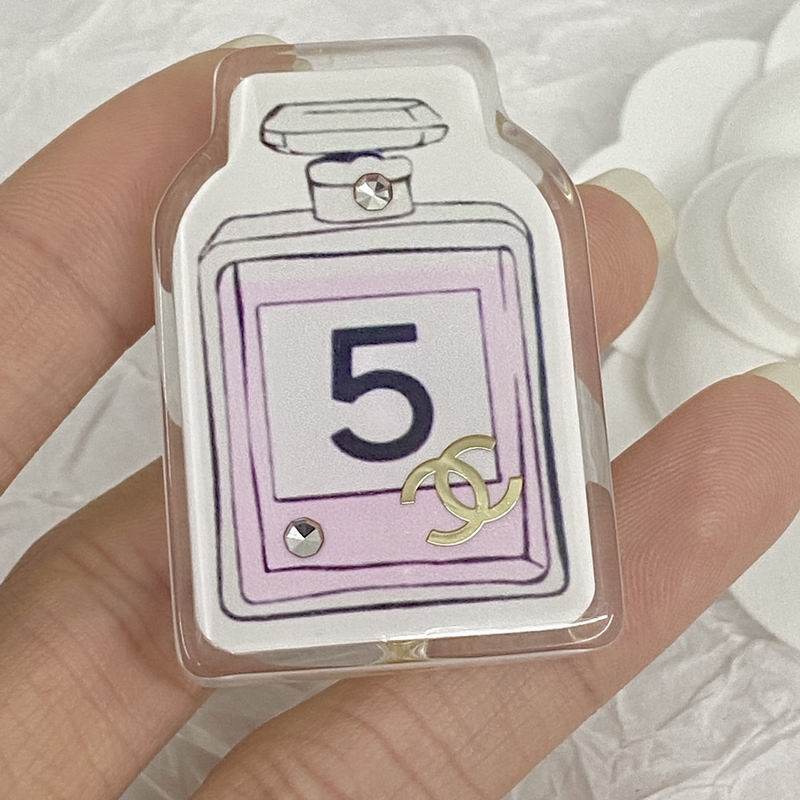 Chanel Brooch 08yxq17 (2)