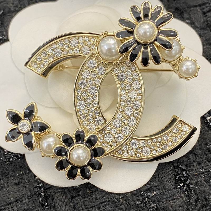 Chanel Brooch 08yxq22 (7)