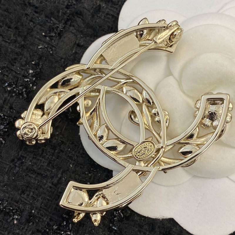 Chanel Brooch 08yxq23 (7)