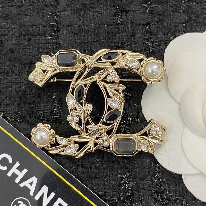 Chanel Brooch 08yxq23 (8)
