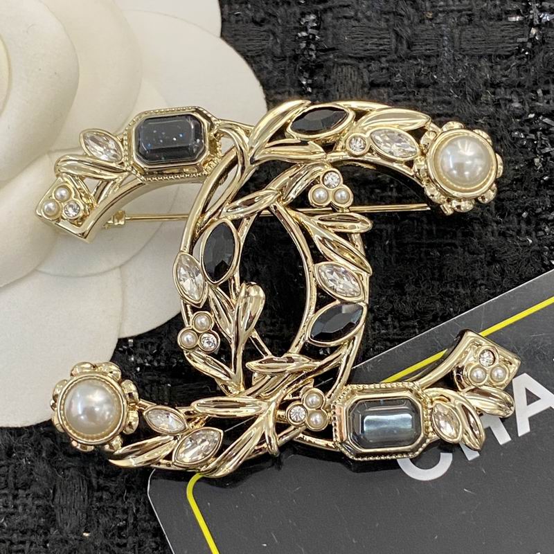 Chanel Brooch 08yxq23 (9)