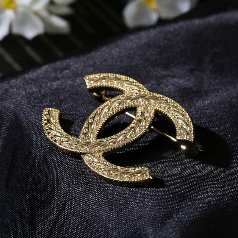 Chanel Brooch 08yxq24 (6)