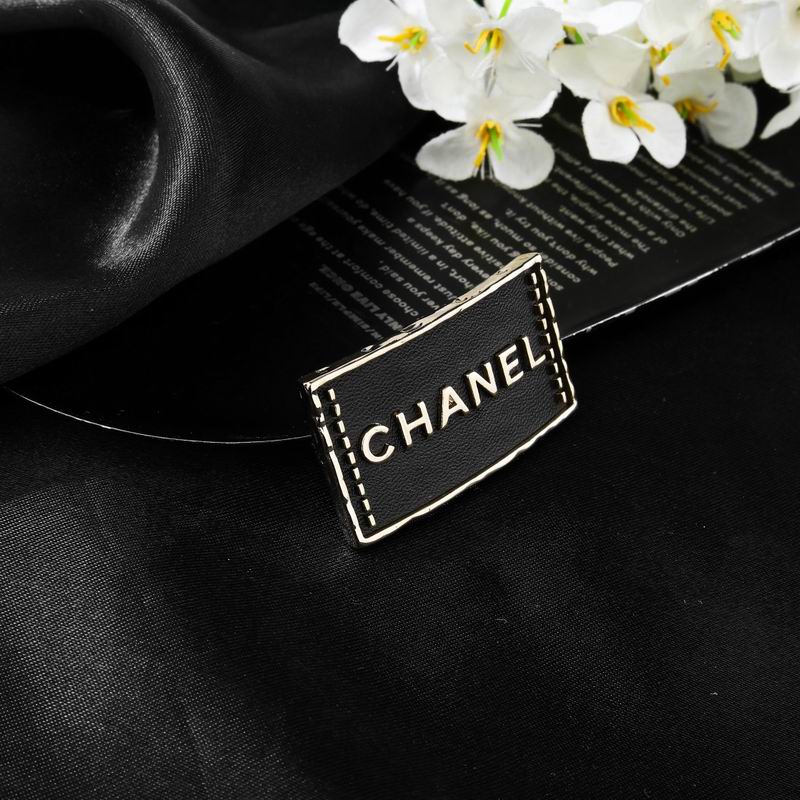 Chanel Brooch 08yxq25 (7)