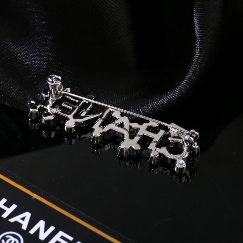 Chanel Brooch 08yxq26 (7)