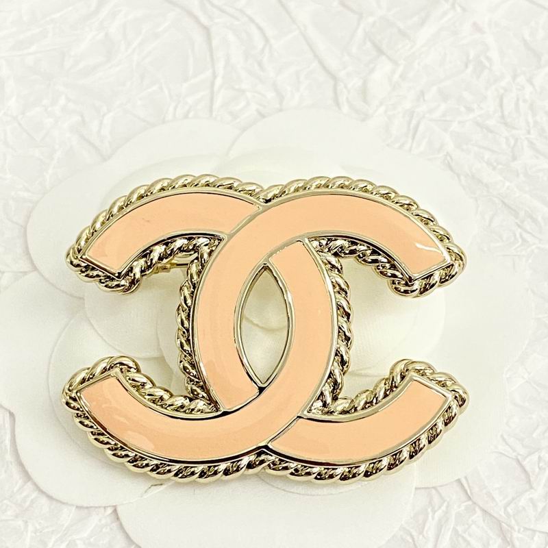 Chanel Brooch 08yxq29 (3)