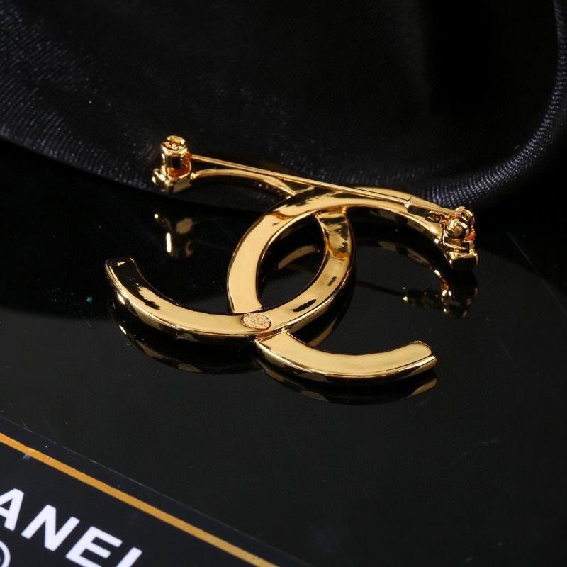 Chanel Brooch 08yxq30 (7)
