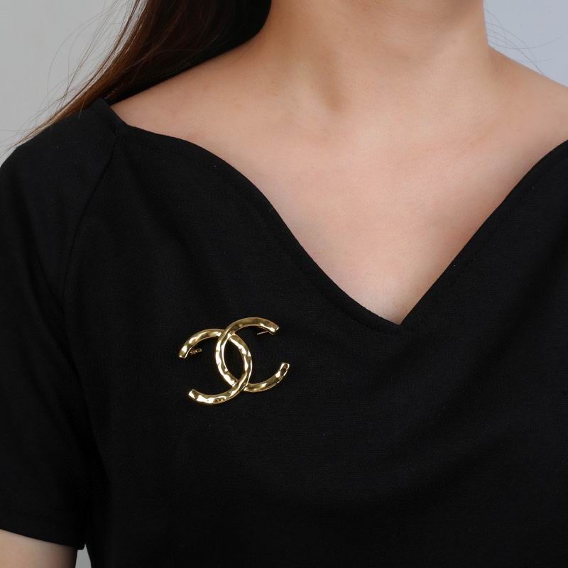 Chanel Brooch 08yxq30 (8)