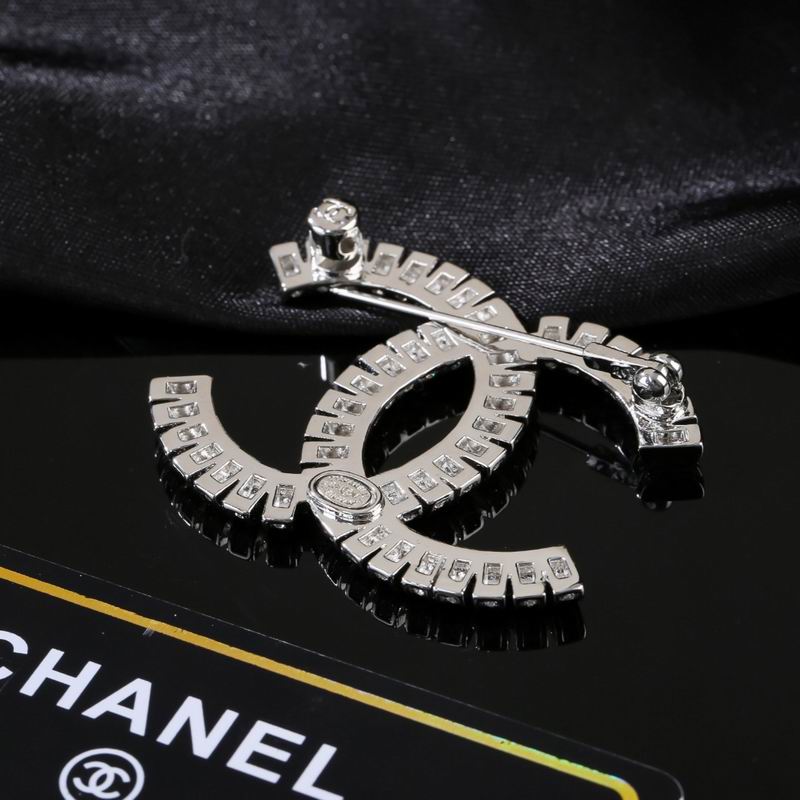 Chanel Brooch 08yxq33 (7)