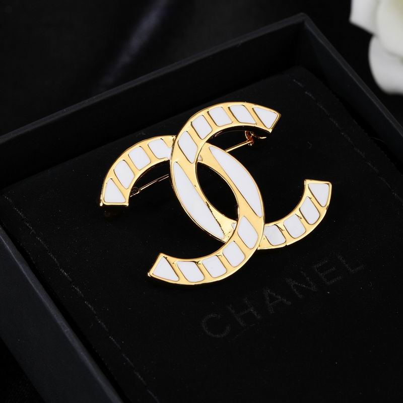 Chanel Brooch 08yxq34 (2)