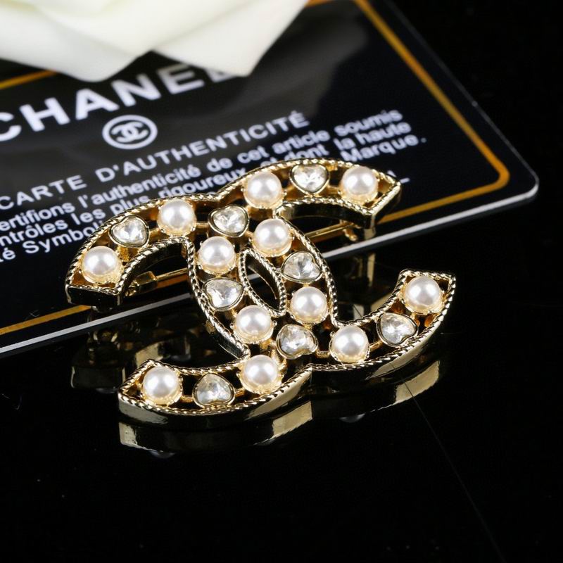 Chanel Brooch 09yxq01 (1)