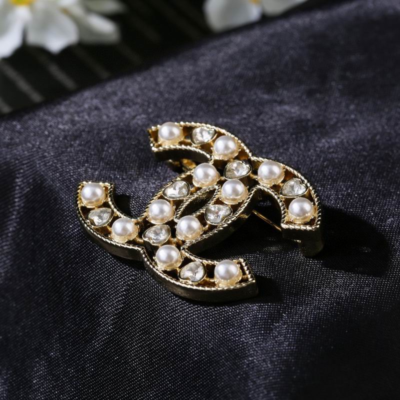 Chanel Brooch 09yxq01 (6)