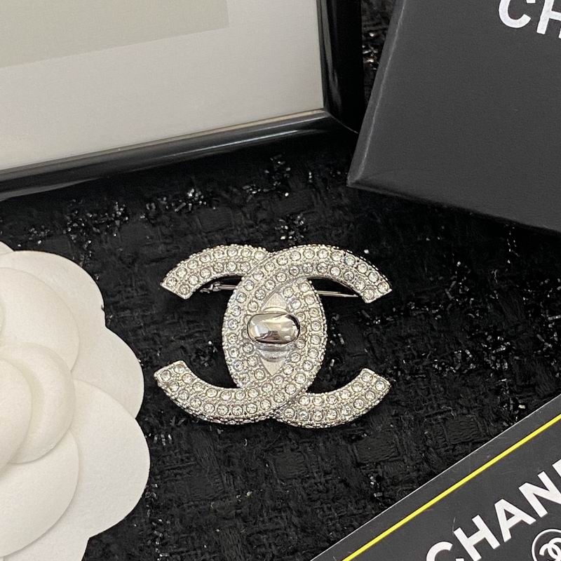 Chanel Brooch 09yxq03 (7)