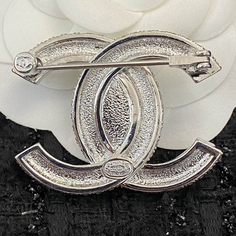 Chanel Brooch 09yxq03 (9)