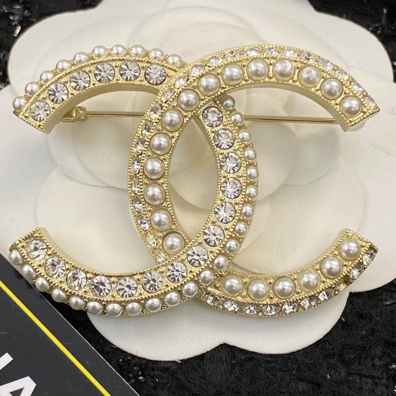 Chanel Brooch 09yxq04 (3)