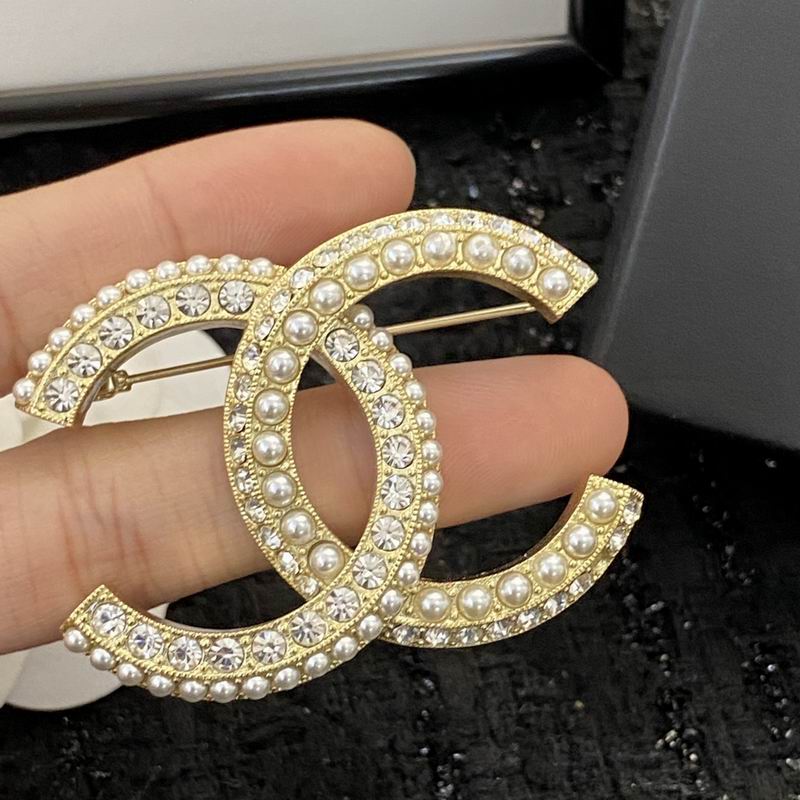 Chanel Brooch 09yxq04 (8)