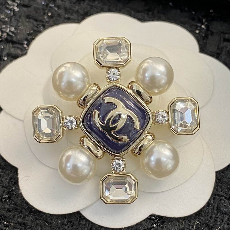 Chanel Brooch 09yxq06 (5)