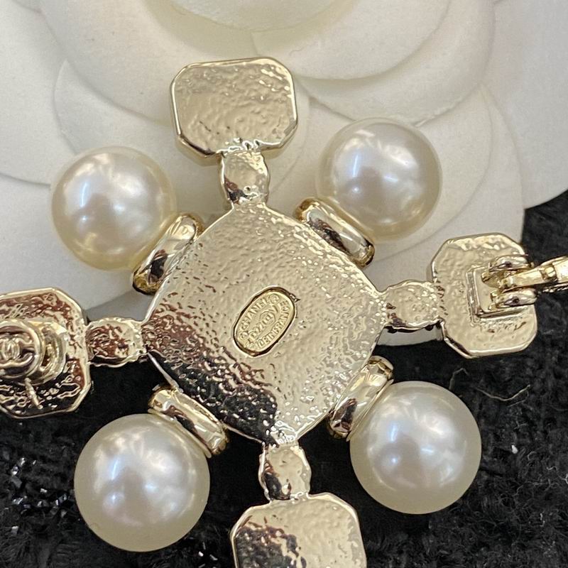 Chanel Brooch 09yxq06 (6)