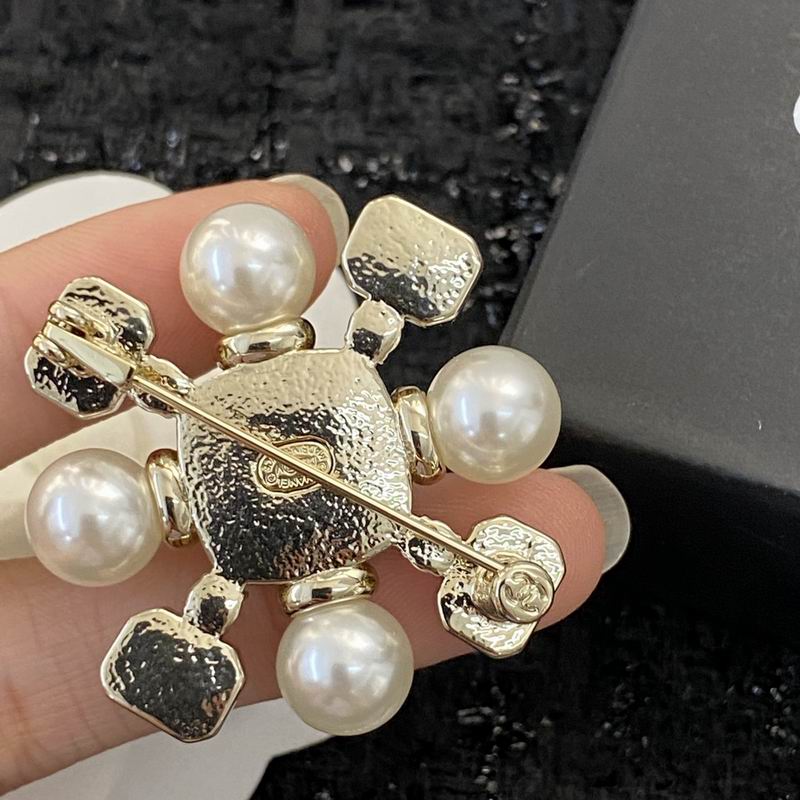 Chanel Brooch 09yxq06 (7)