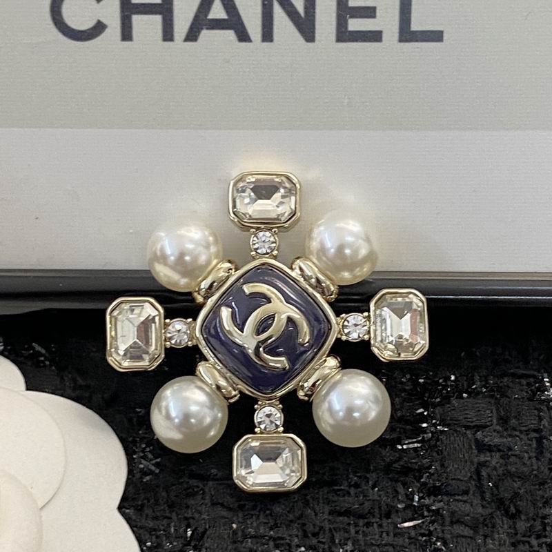 Chanel Brooch 09yxq06 (8)