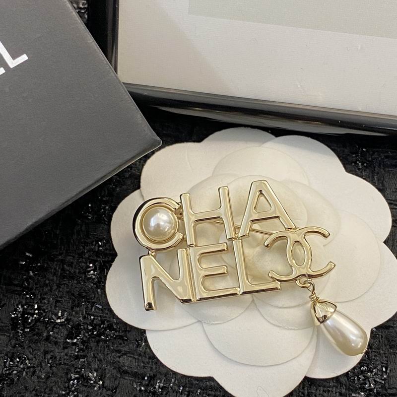 Chanel Brooch 09yxq08 (8)