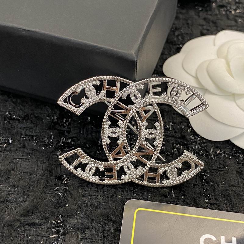 Chanel Brooch 09yxq11 (3)